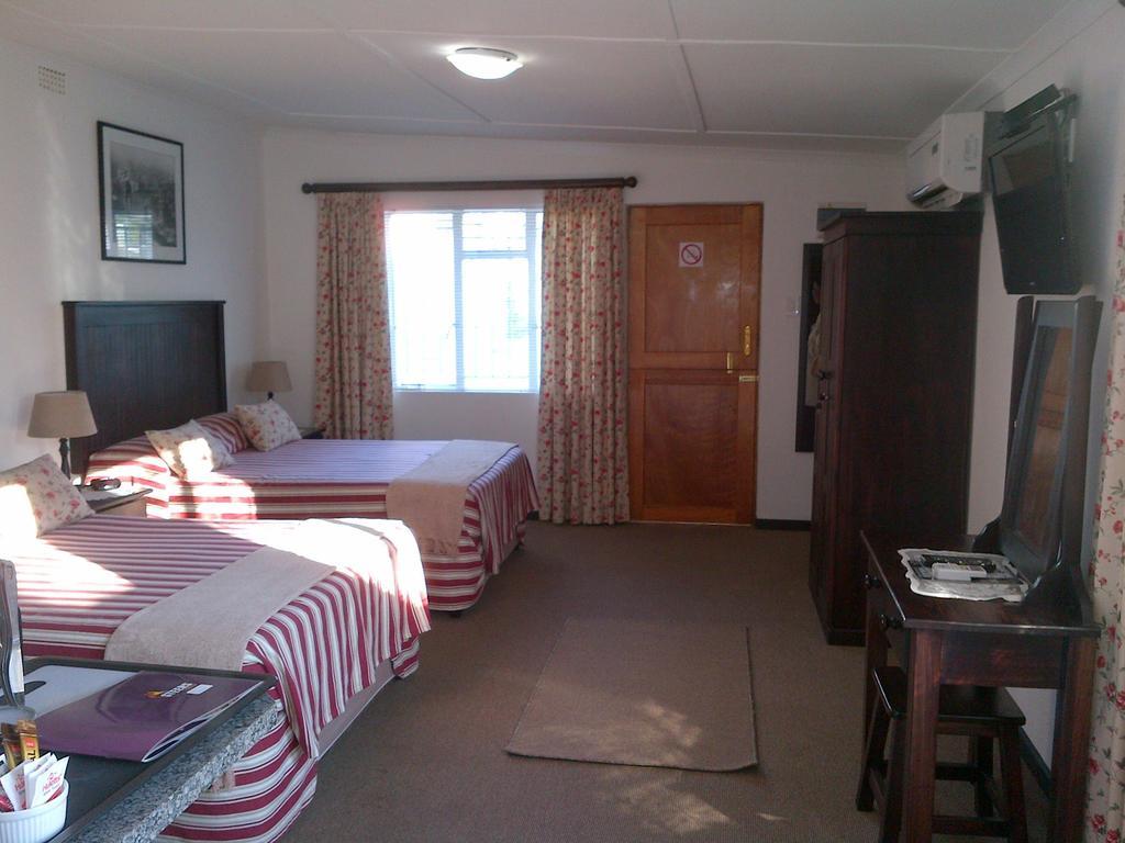 Laings Lodge Laingsburg Экстерьер фото